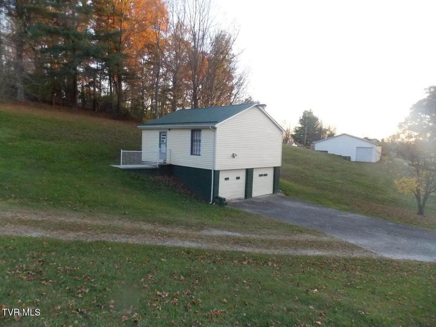 Photo #2: 13174 Topeka Drive