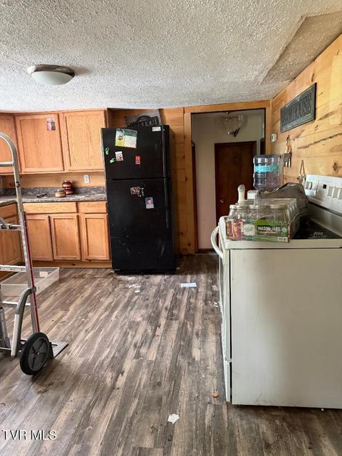 Photo #3: 13174 Topeka Drive