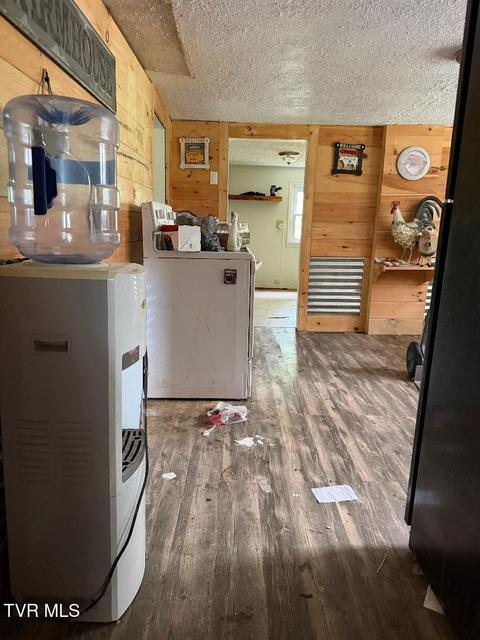 Photo #4: 13174 Topeka Drive