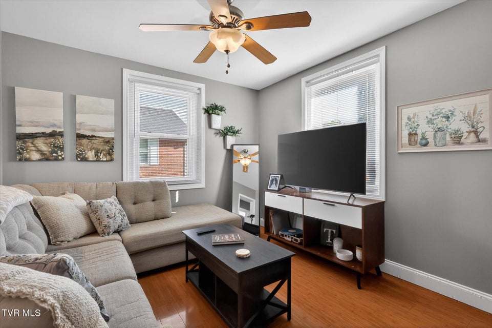 Photo #5: 1560 Sevier Avenue
