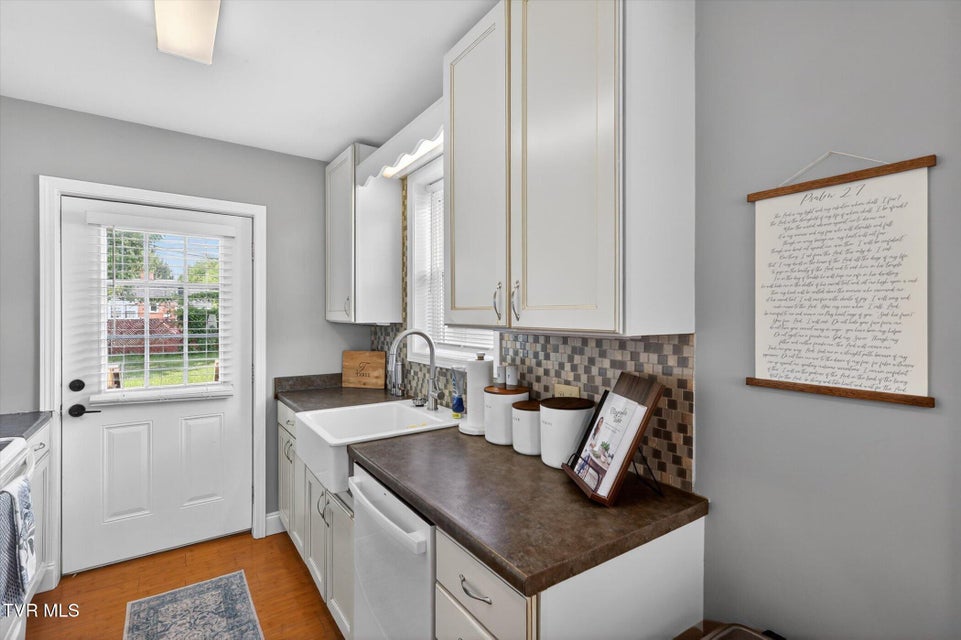 Photo #13: 1560 Sevier Avenue