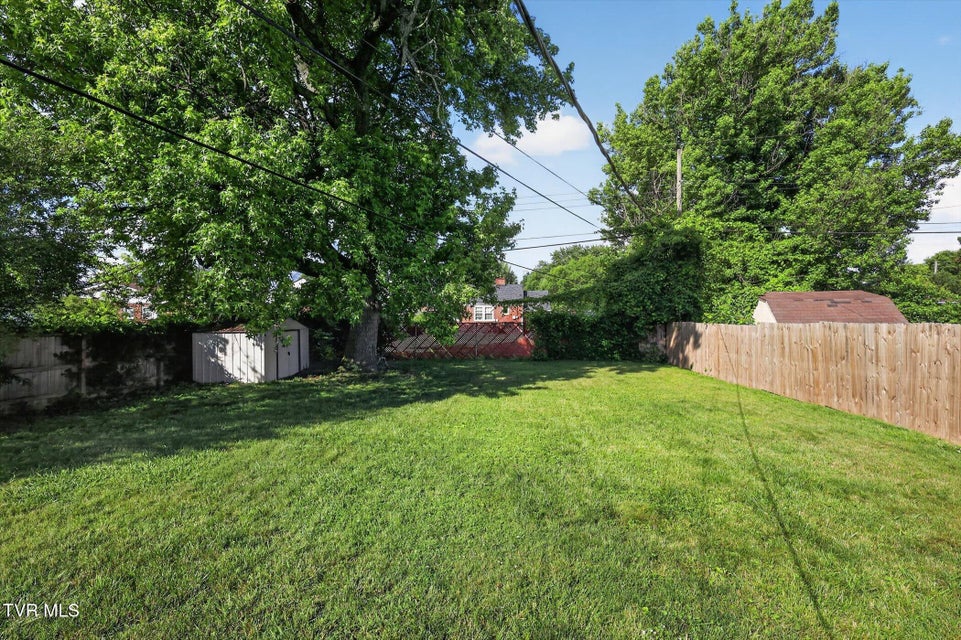Photo #24: 1560 Sevier Avenue