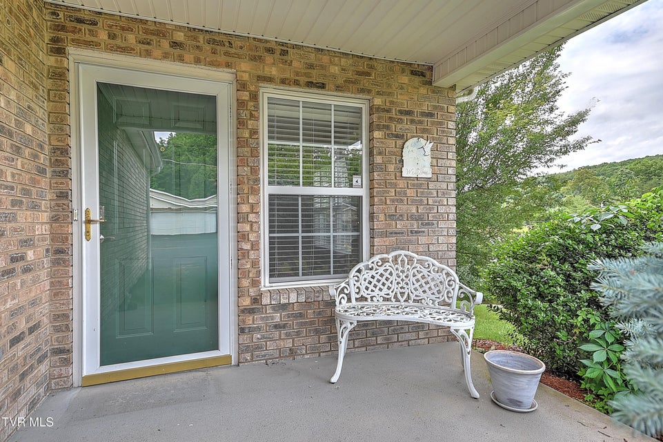 Photo #3: 921 Cornerstone Court