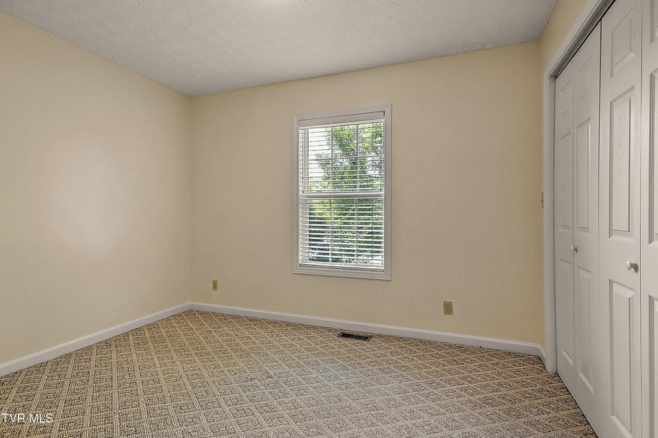 Photo #18: 921 Cornerstone Court