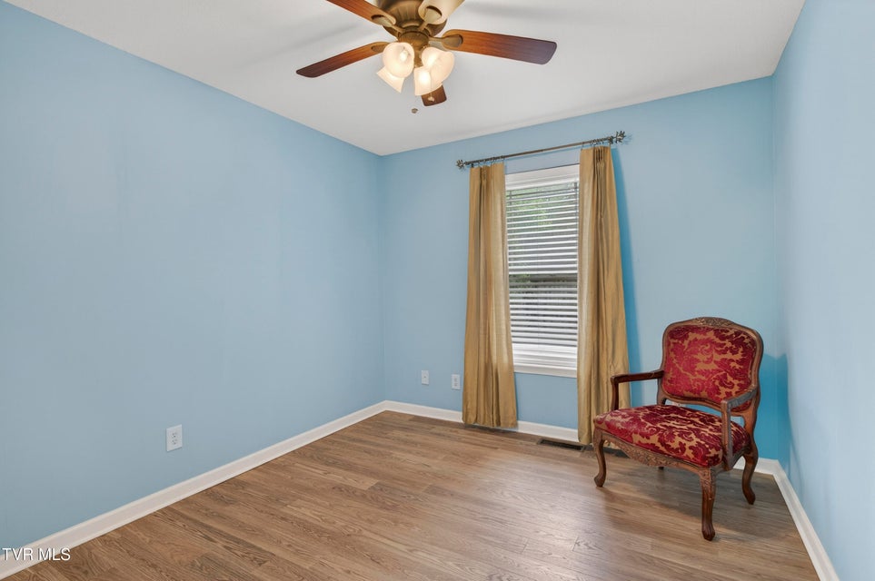 Photo #16: 527 Redstone Drive