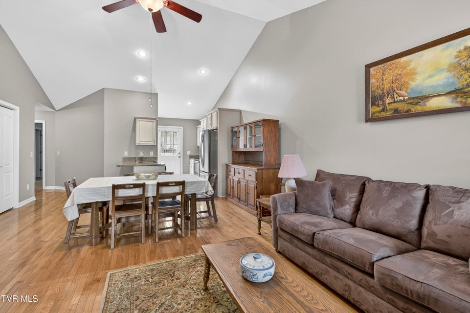 Photo #4: 527 Redstone Drive