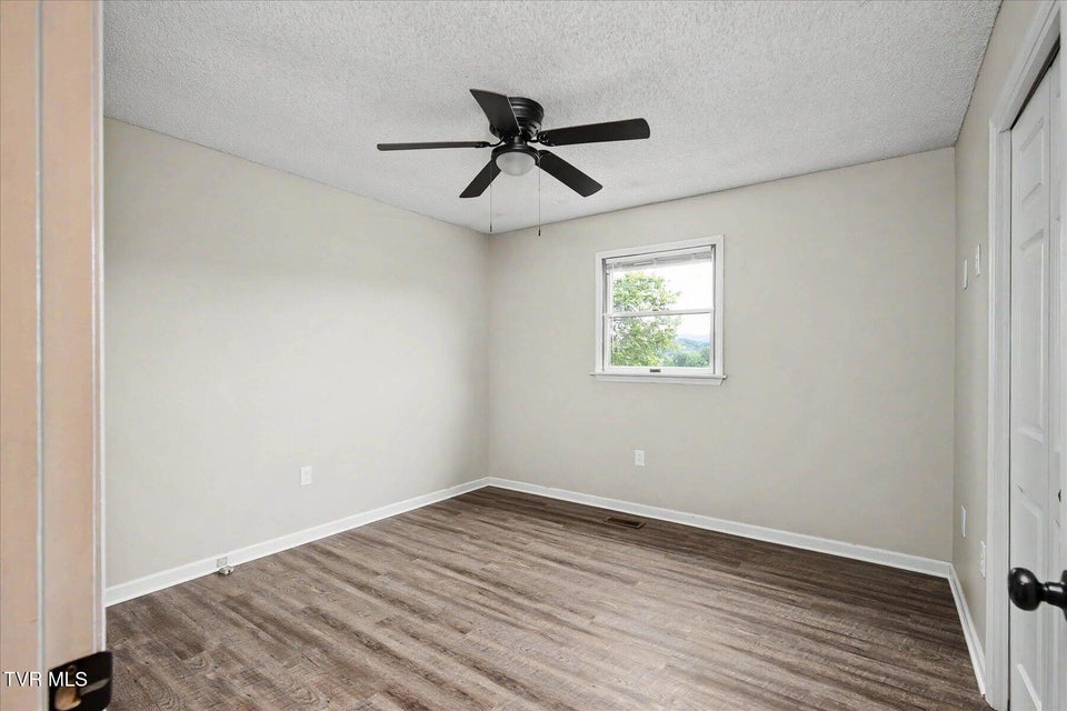 Photo #24: 912 Sherbrooke Circle