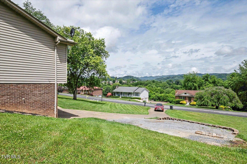 Photo #30: 912 Sherbrooke Circle