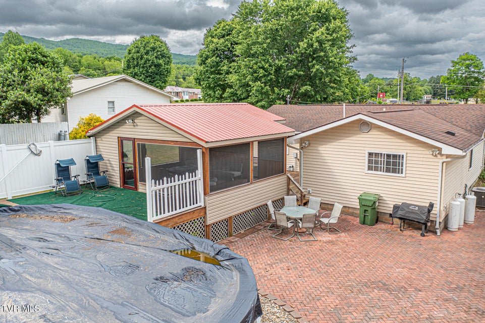 Photo #19: 125 Parsonage Road