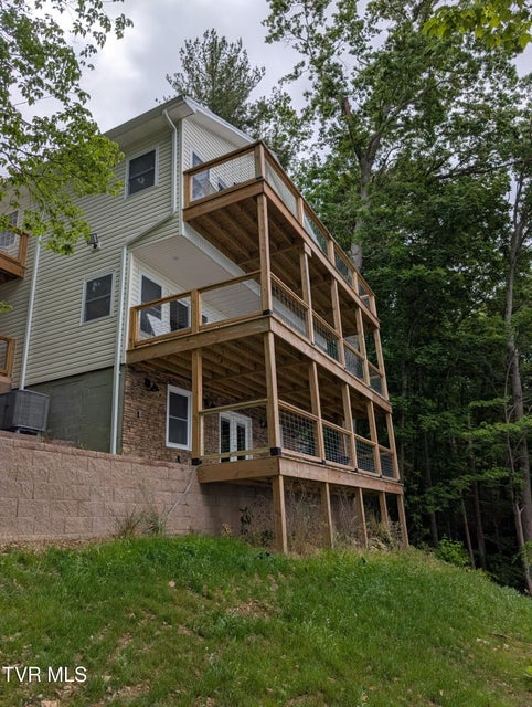 Photo #37: 22125 Driftwood Lane
