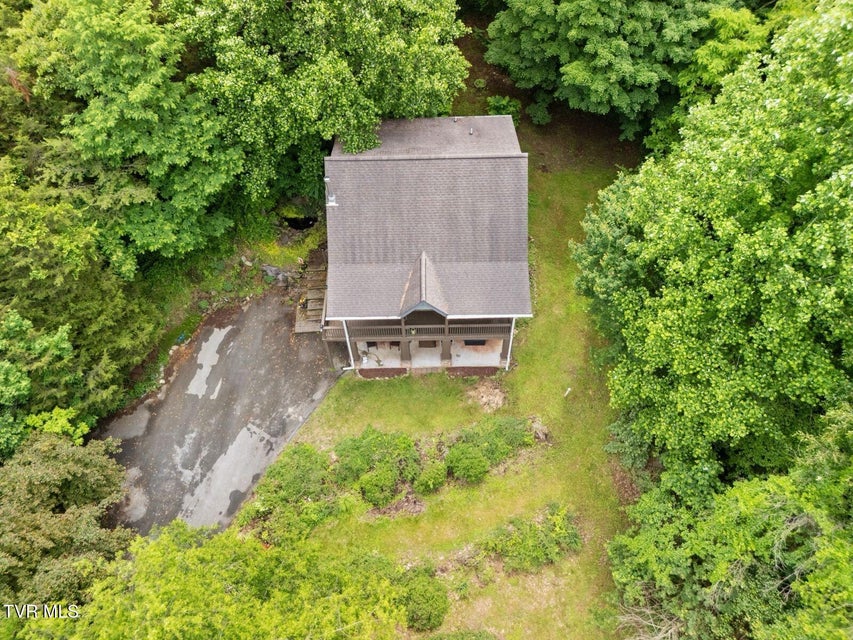 Photo #5: 21179 Green Spring Road