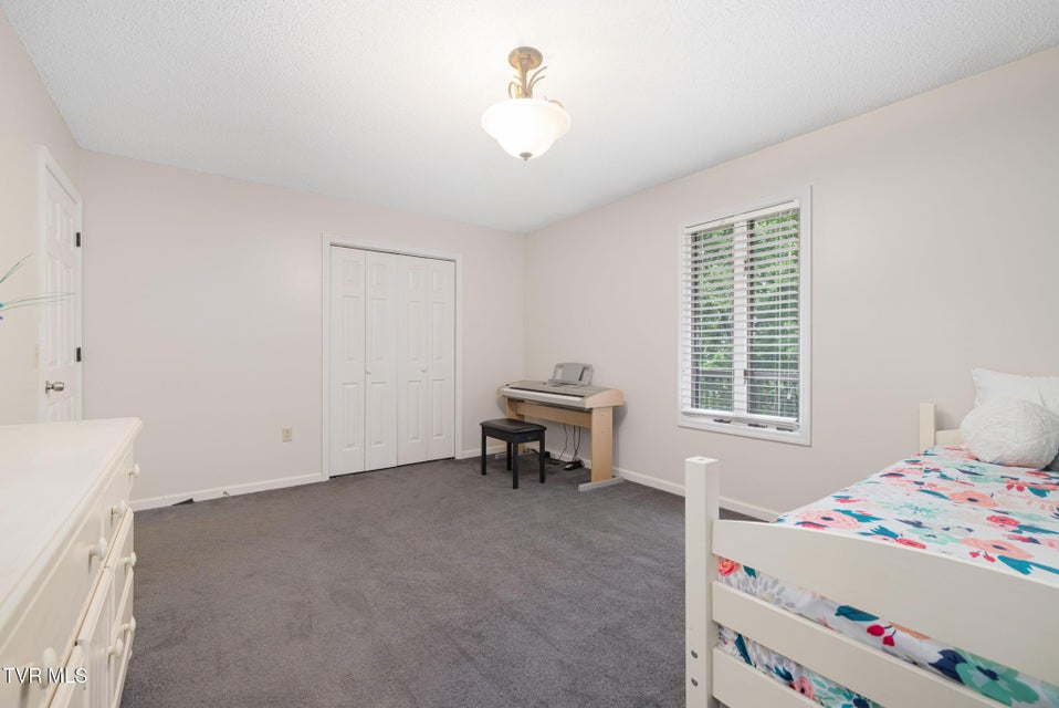 Photo #28: 406 Gustavis Court