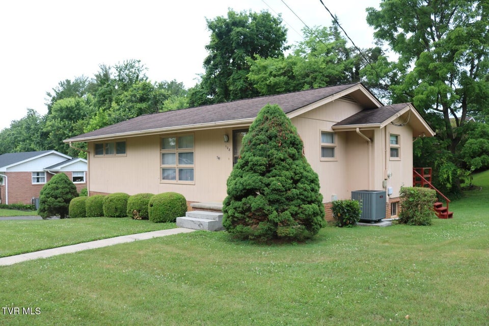 Photo #2: 108 Mayor Avenue