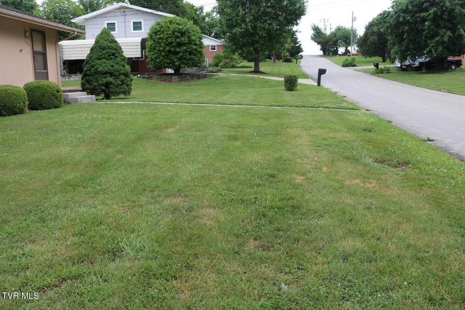 Photo #27: 108 Mayor Avenue