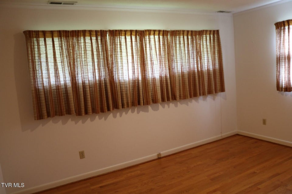 Photo #9: 108 Mayor Avenue