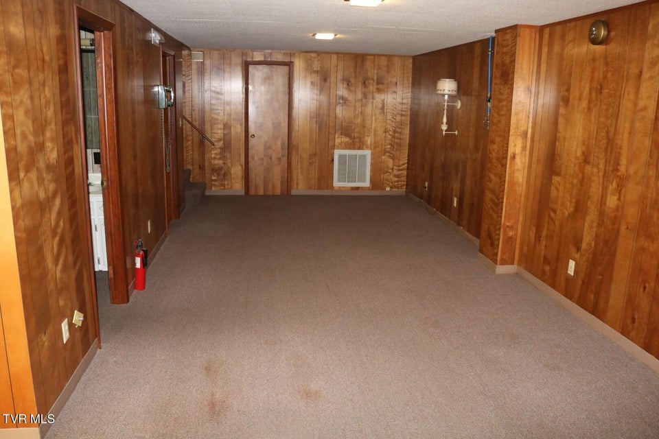 Photo #17: 108 Mayor Avenue