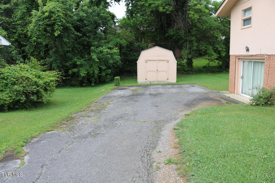 Photo #30: 108 Mayor Avenue