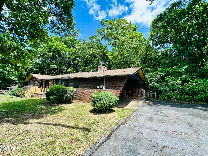 Photo #37: 1201 Woodside Drive