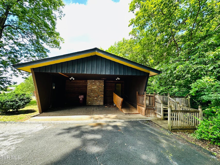 Photo #39: 1201 Woodside Drive