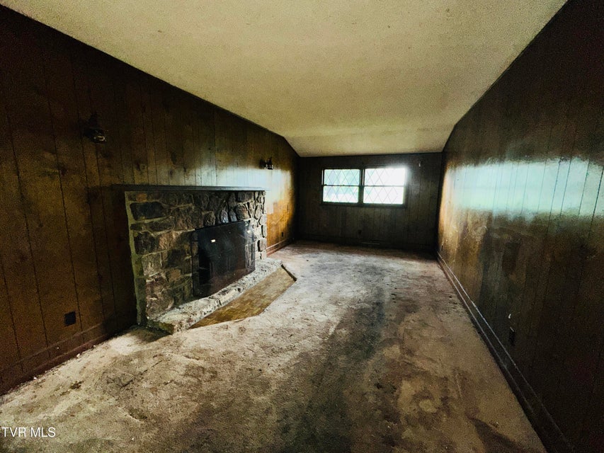 Photo #2: 1201 Woodside Drive