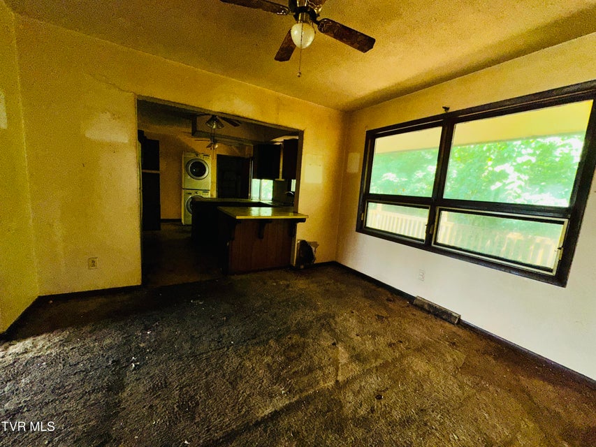 Photo #6: 1201 Woodside Drive