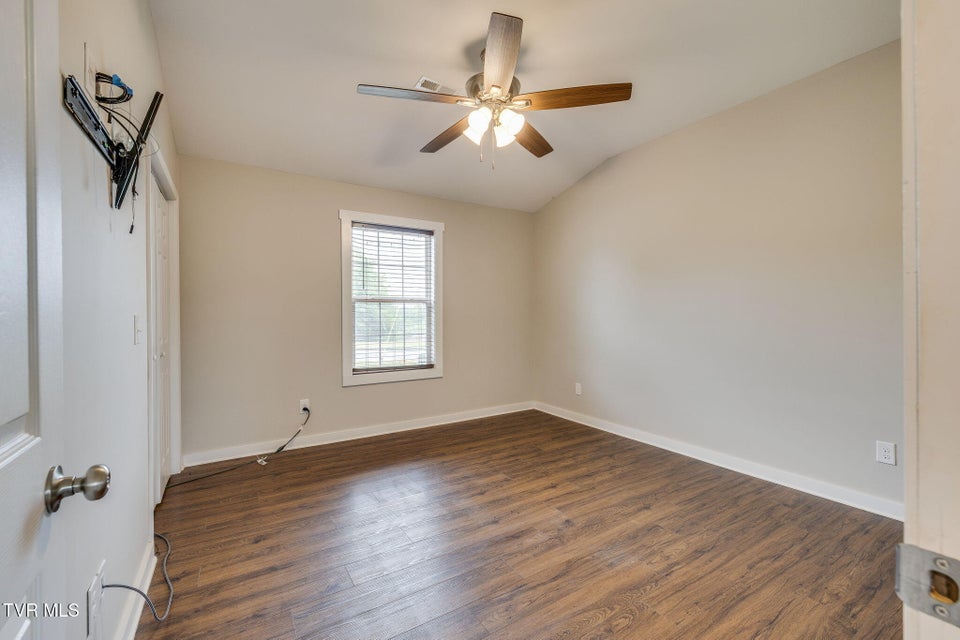 Photo #16: 121 Marilee Way