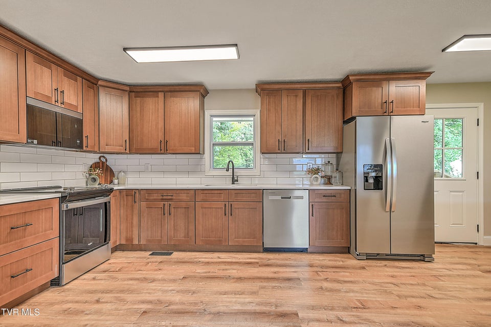 Photo #9: 205 Archdale Drive
