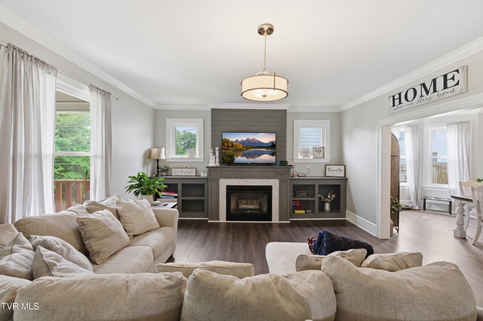 Photo #3: 1200 7th Avenue