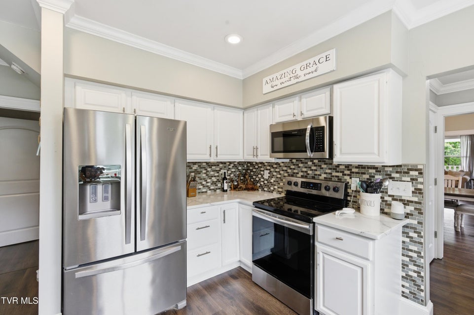 Photo #11: 1200 7th Avenue