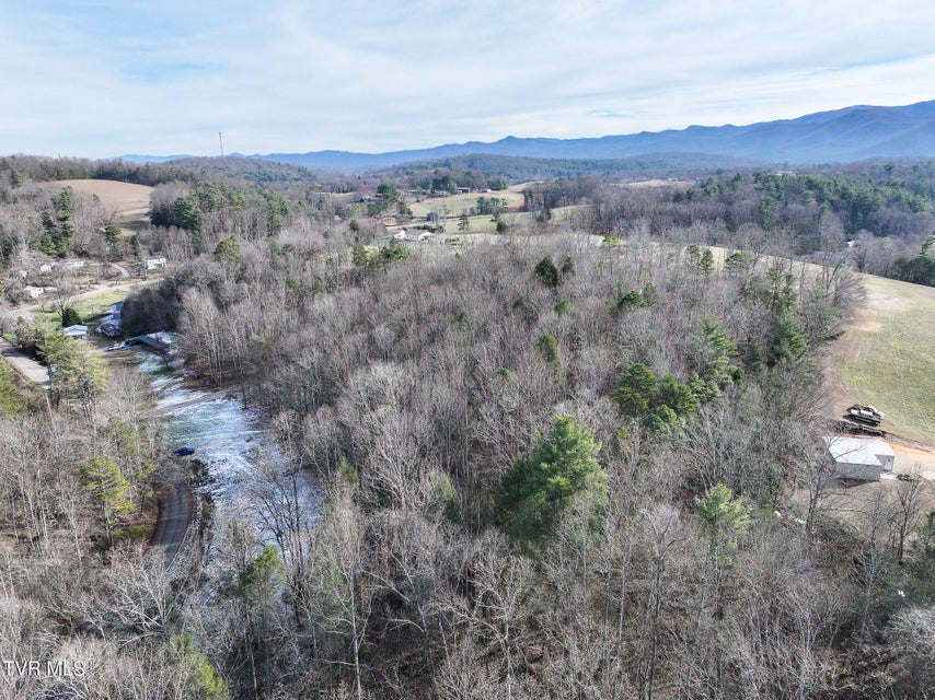 Photo #31: 875 Frank Roberts Road