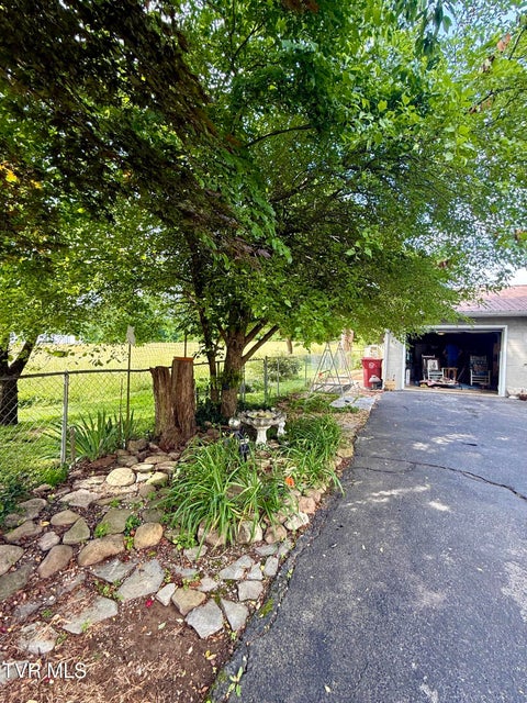 Photo #37: 2931 Watauga Road