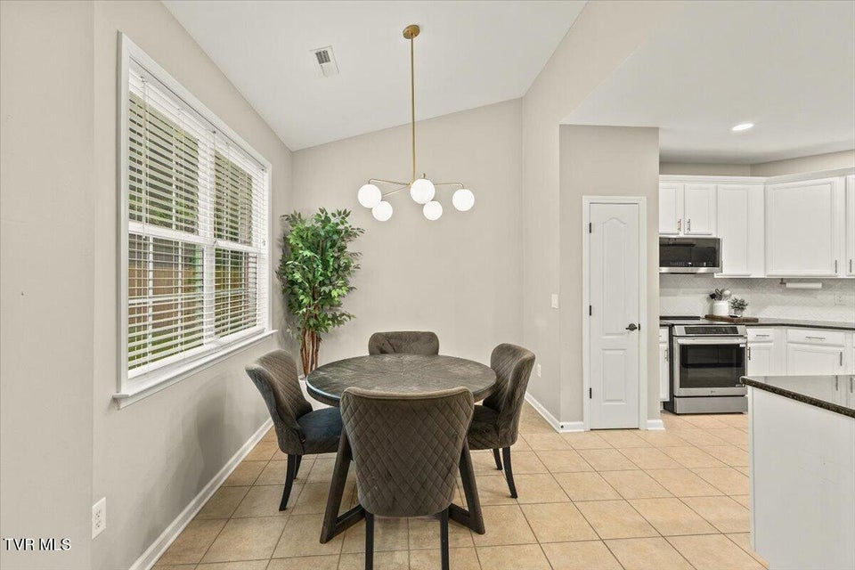 Photo #25: 1125 Hammett Road