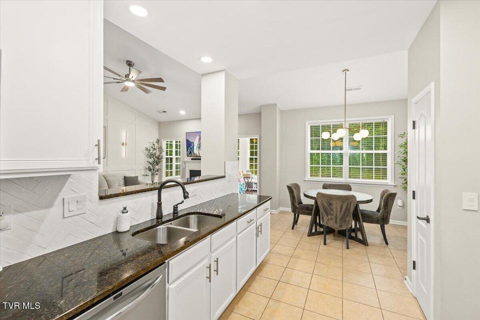 Photo #27: 1125 Hammett Road