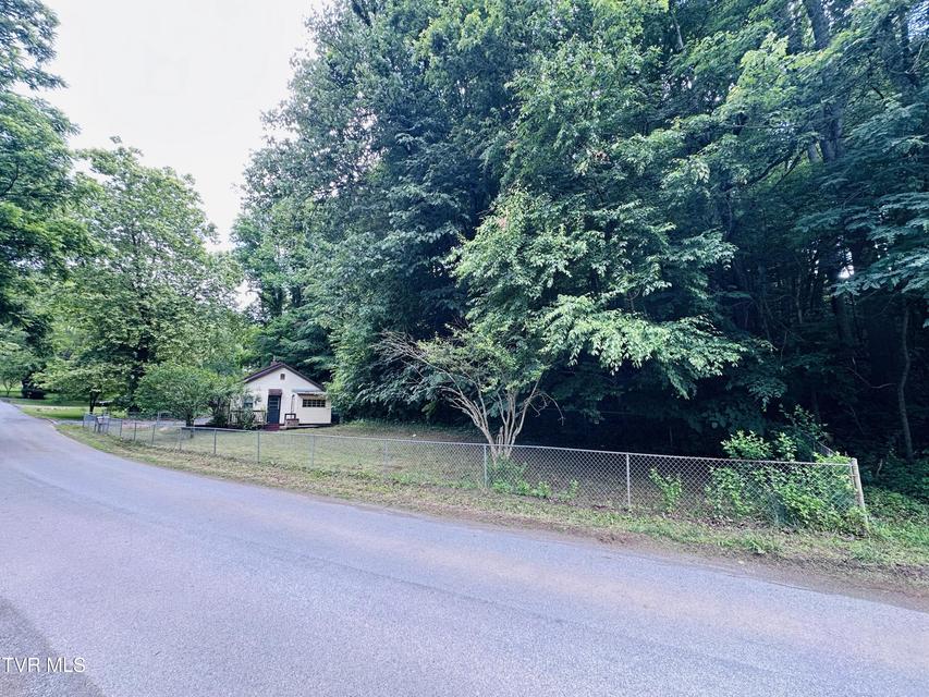 Photo #27: 2502 Marbleton Road