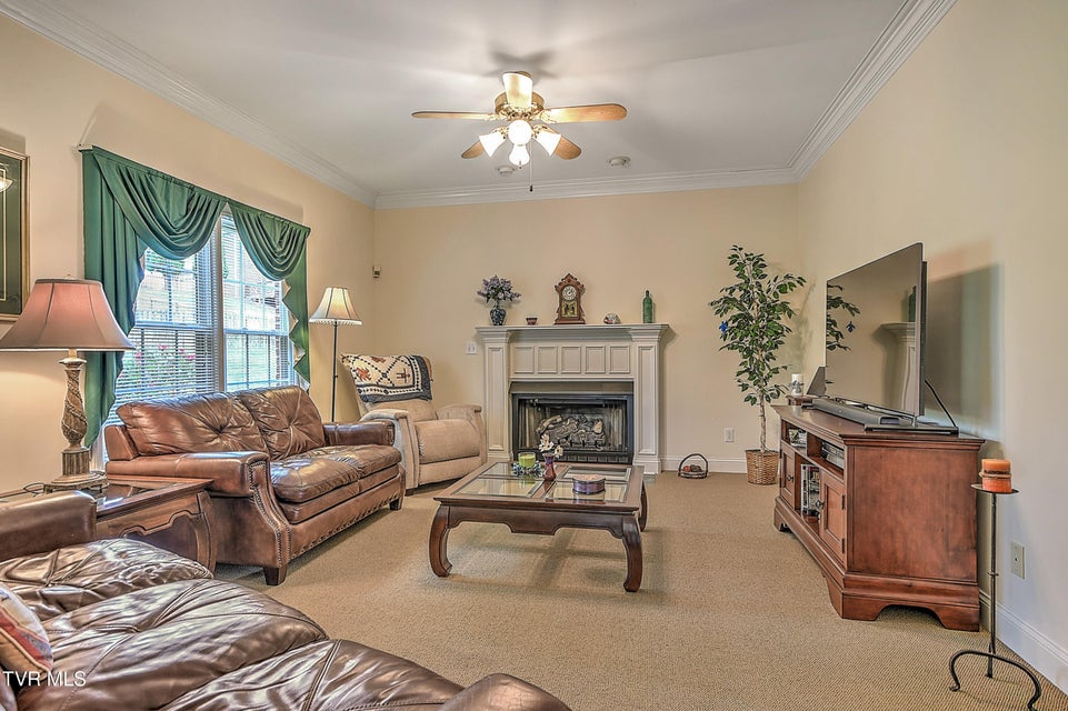 Photo #8: 243 Southridge Drive