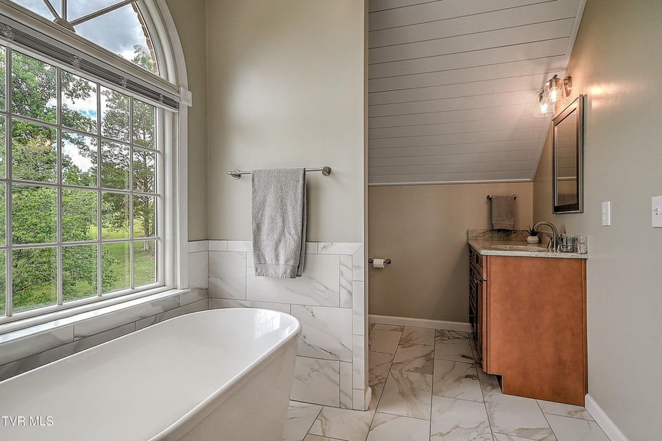 Photo #27: 243 Southridge Drive