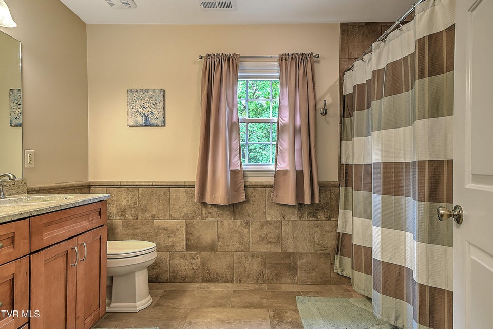 Photo #32: 243 Southridge Drive