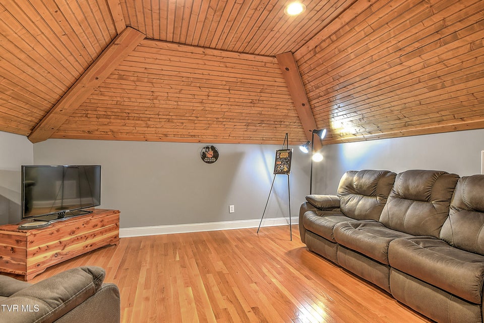 Photo #38: 243 Southridge Drive