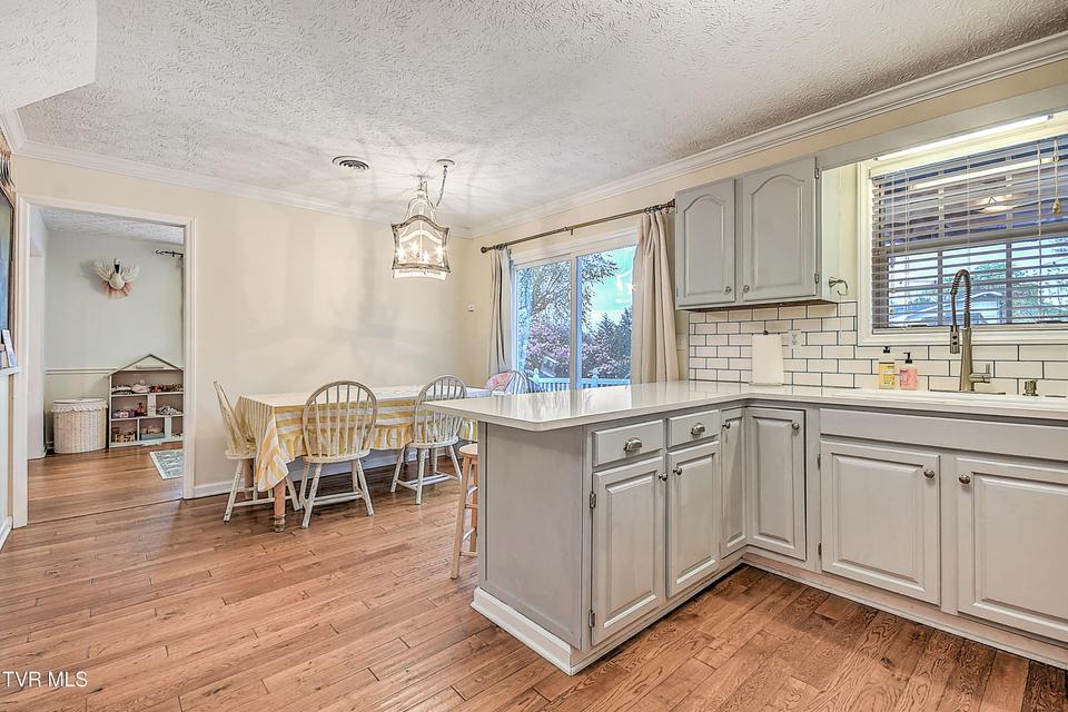 Photo #18: 3700 Deepwood Drive