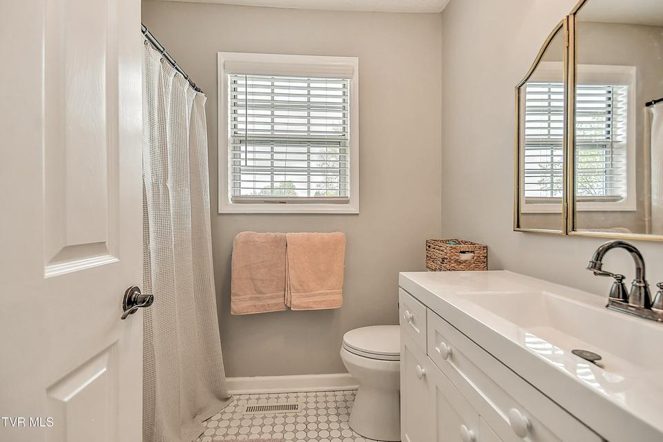 Photo #32: 3700 Deepwood Drive