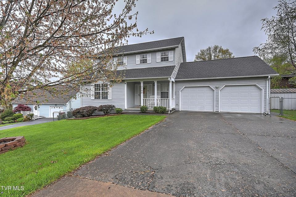 Photo #38: 3700 Deepwood Drive