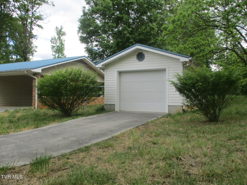 Photo #9: 270 Forrest Road