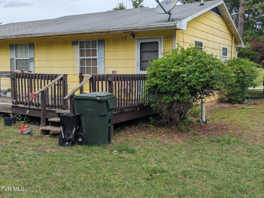 Photo #7: 704 Wykle Road
