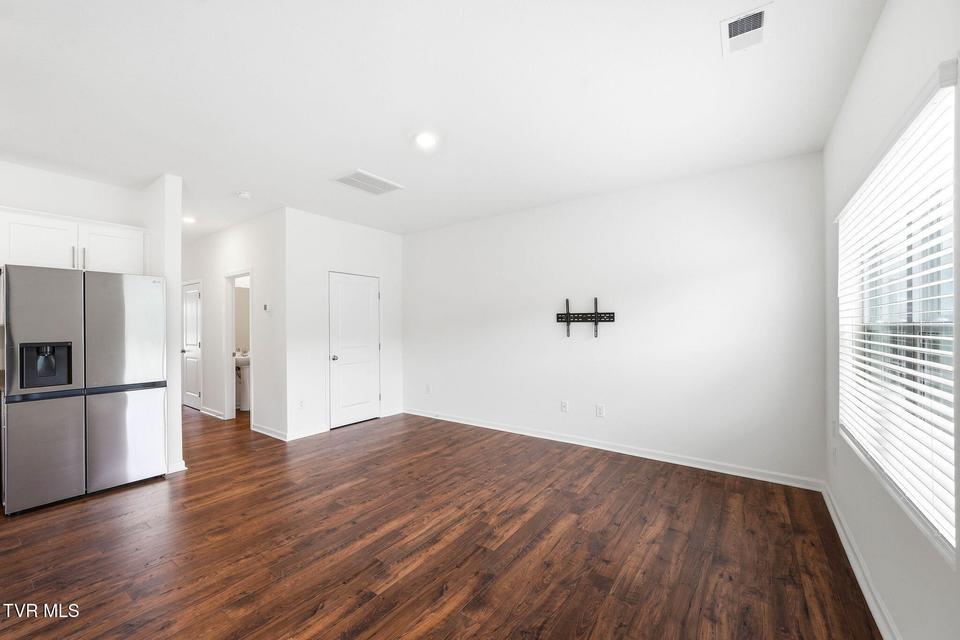Photo #11: 1047 Saylors Place