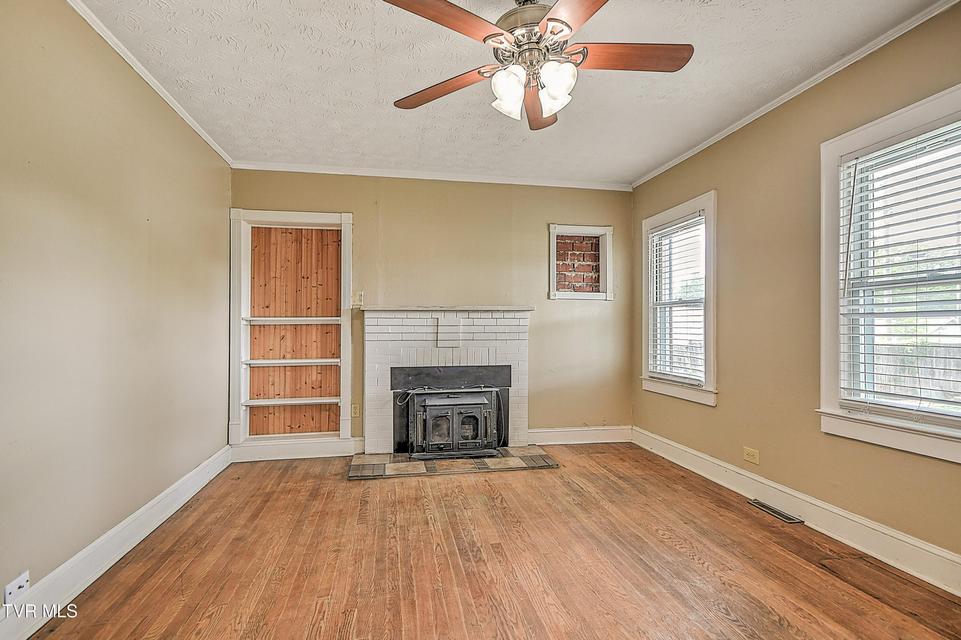 Photo #5: 3302 Mayfield Drive
