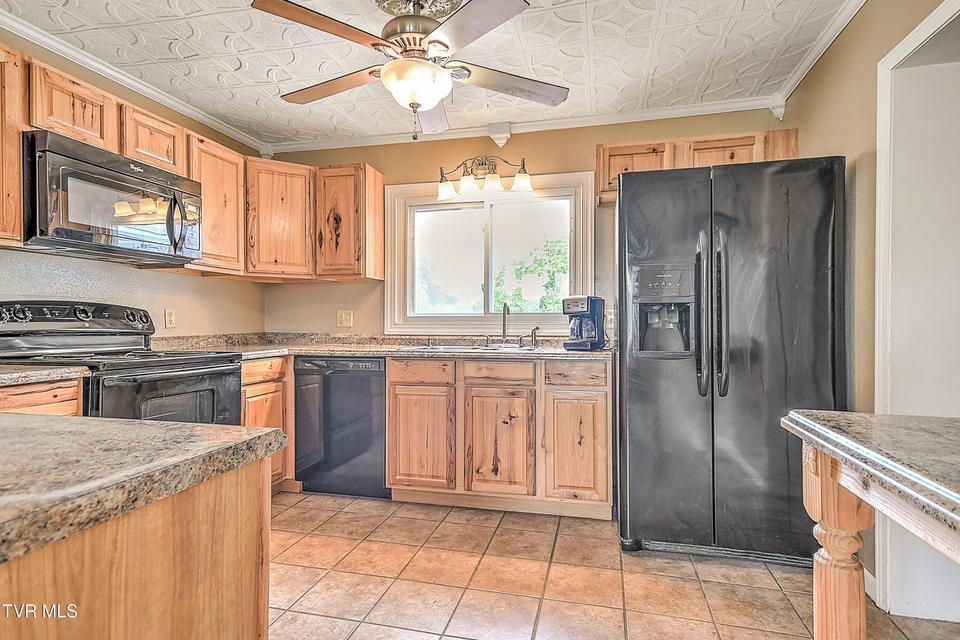 Photo #2: 3302 Mayfield Drive