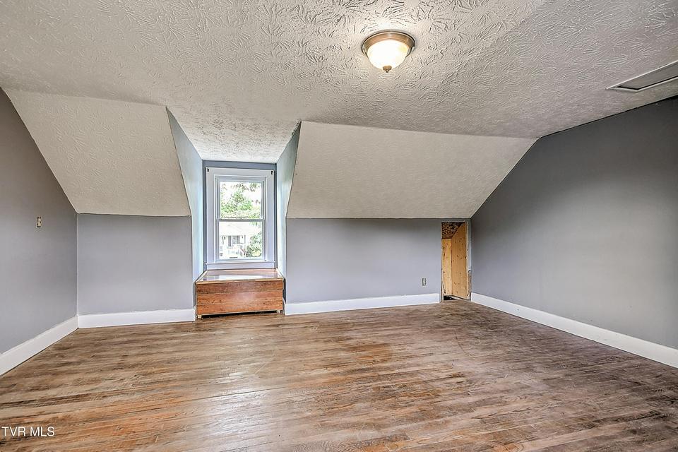 Photo #36: 3302 Mayfield Drive