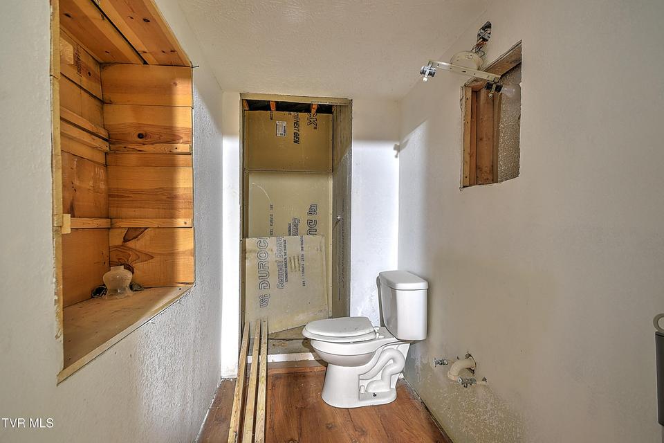 Photo #43: 3302 Mayfield Drive