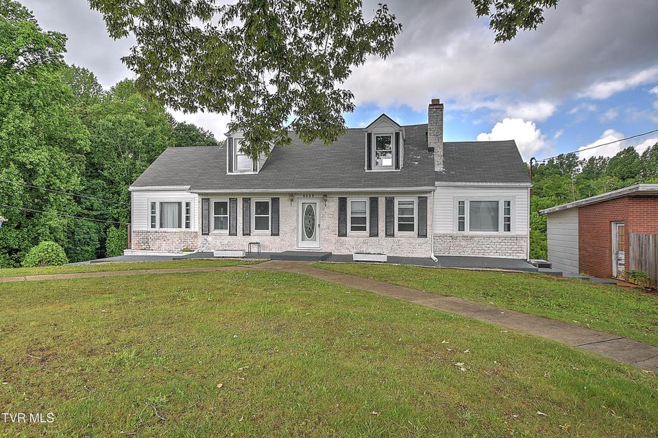 Photo #6: 3302 Mayfield Drive