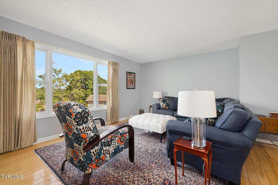 Photo #9: 3101 Newbern Drive